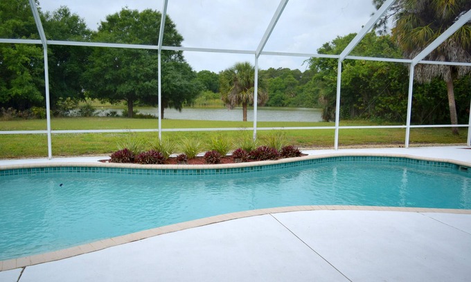 Broadmoor House | WATERFRONT, HEATED POOL, 3/2/2 single-family Rotonda West Home