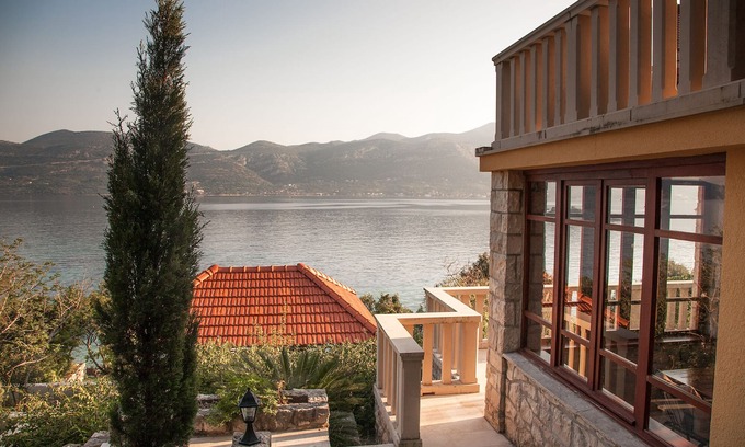 Cove Tri Zala (Zrnovo) House | Waterfront Home on coast near town of Korcula, Croatia