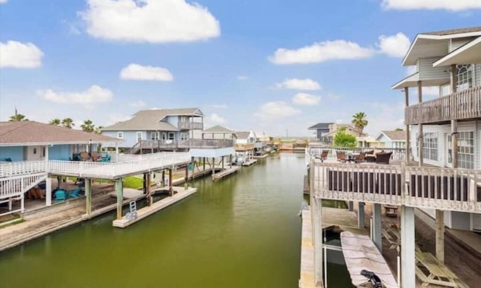 Jamaica Beach House | Waterfront Jamaica Beach Canal Bungalow, Kayaks