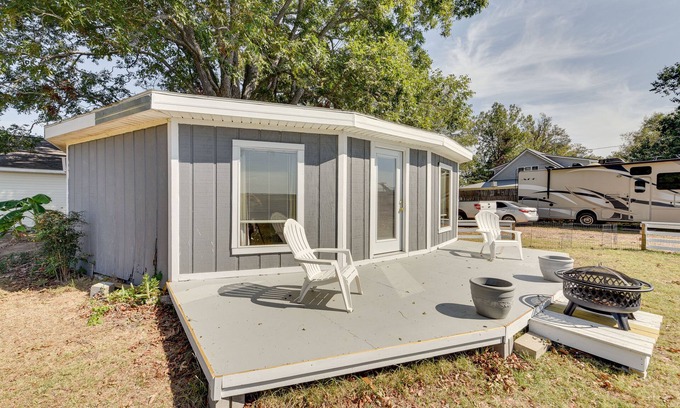 Jonesville Apartment | Waterfront Jonesville Studio on Black River Lake!