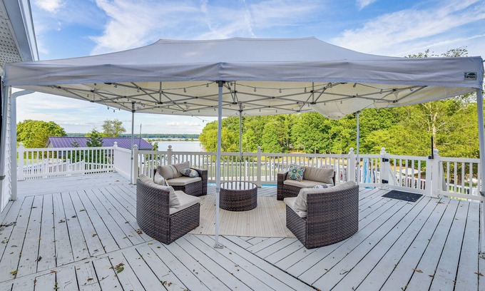 Aspen Hill House | Waterfront Lake Anna Home: Porch & Fire Pit