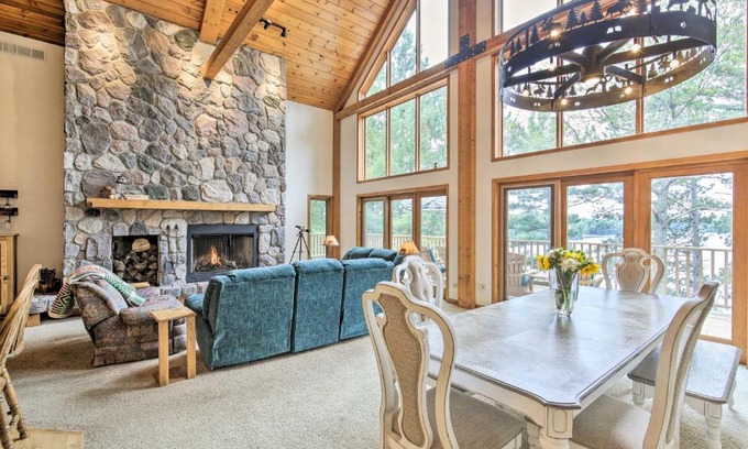 Lake Tomahawk House | Waterfront Lake Tomahawk Cabin with Game Room!