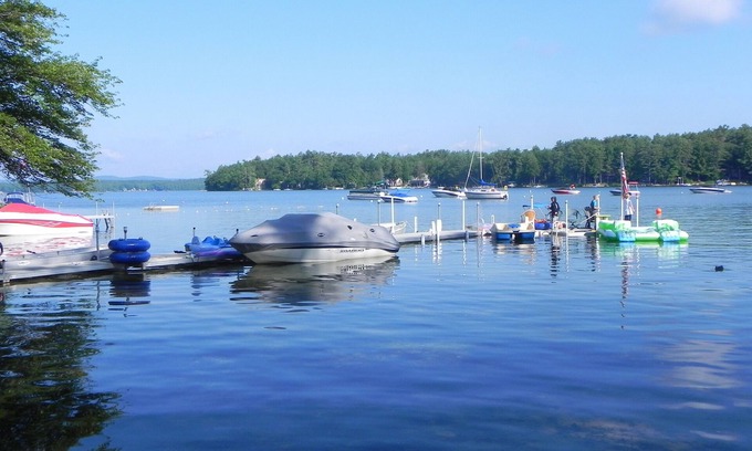 Moultonborough Cottage | WATERFRONT LAKE WINNIPESAUKEE, LONG ISLAND COTTAGES, COZY 1 BEDROOM COTTAGE