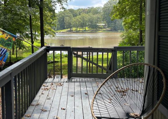 Eatonton House | Waterfront Luxury on Lake Sinclair with Wraparound Deck,and Fireplace