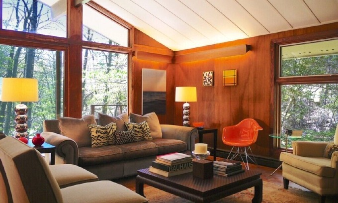 Willow House | Waterfront Mid-century Modern Gem Surround by Forever Wild Land