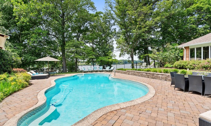 Centreville House | Waterfront oasis, tranquil masterpiece for relaxing and recreating beautifully