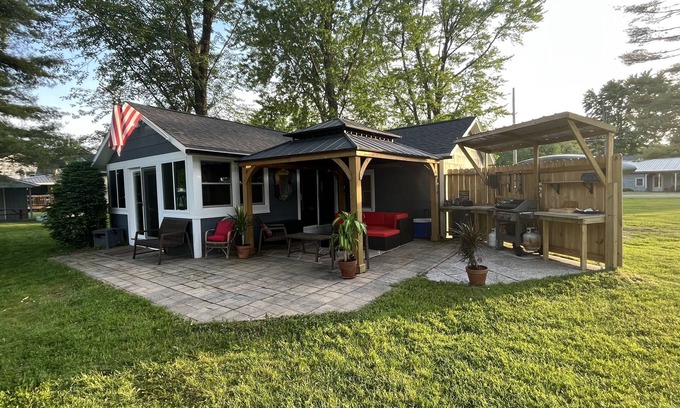 Bayberry House | Waterfront!Outdoor living! Canoe kayaks paddleboard 60 ft dock Newly Renovated