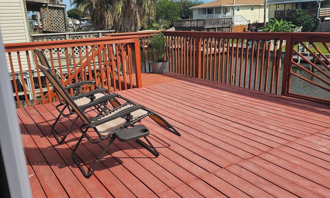 Flour Bluff House | Waterfront property.Little Diamond on the Bluff. 3/2 home in Corpus Christi, TX.