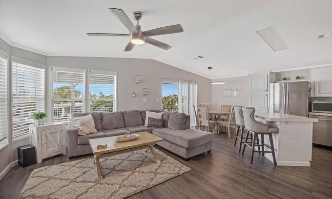 Cudjoe Key House | WATERFRONT Seaside Sanctuary in the Keys with 35' SEAWALL FOR YOUR BOAT!