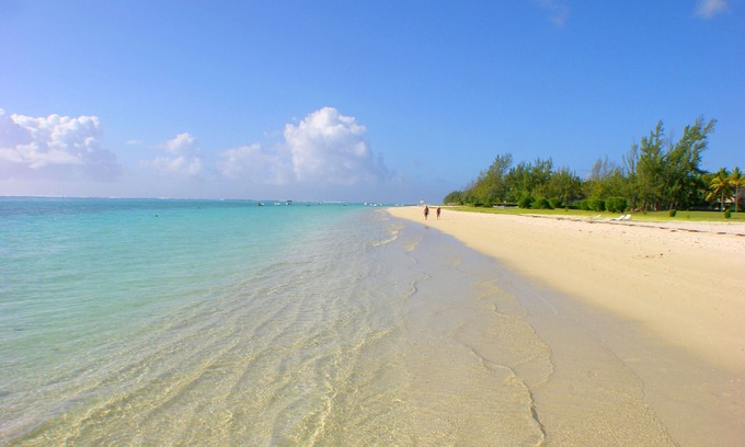 Pointe D'esny Villa | Waterfront Villa Eastern Wind on the magnificent Pointe d'Esny beach