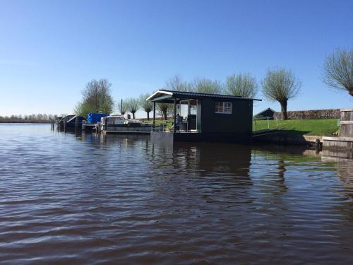 Feerwerd Cabin | Waterhut 1 Aduarderzijl