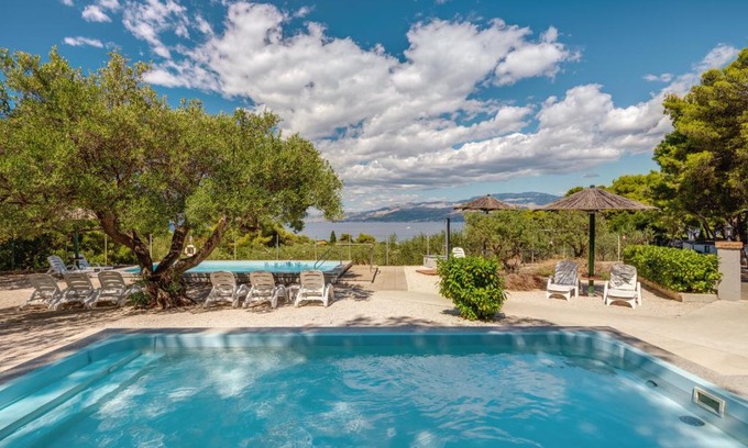Supetar Resort | Waterman Beach Village