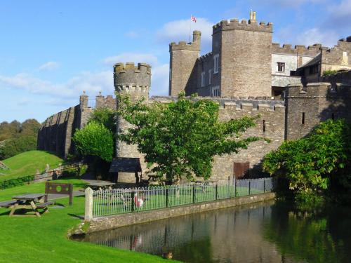 Watermouth Apartment | Watermouth Castle, West Tower Apartment