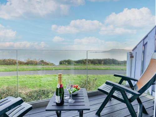 Wyke Regis House | Waters Edge