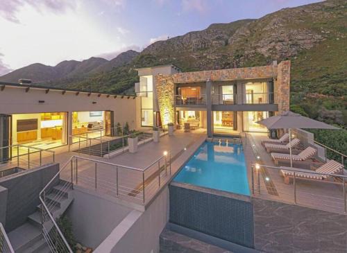 Chanteclair Villa | Waterstone Villa