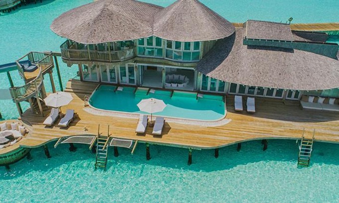 Finolhas Island House | Watervilla Traft