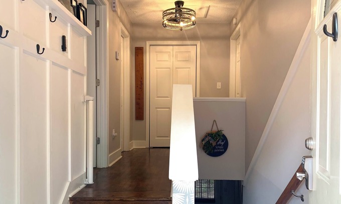 Watkinsville House | Watkinsville Home available for holiday travelers, graduations, etc.