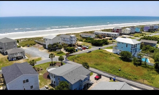 Yaupon Beach Cottage | Wave Wonder’s- Wonderful Ocean Views