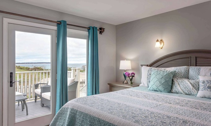 New Shoreham Apartment | Waverly Suite 2 on the Beach