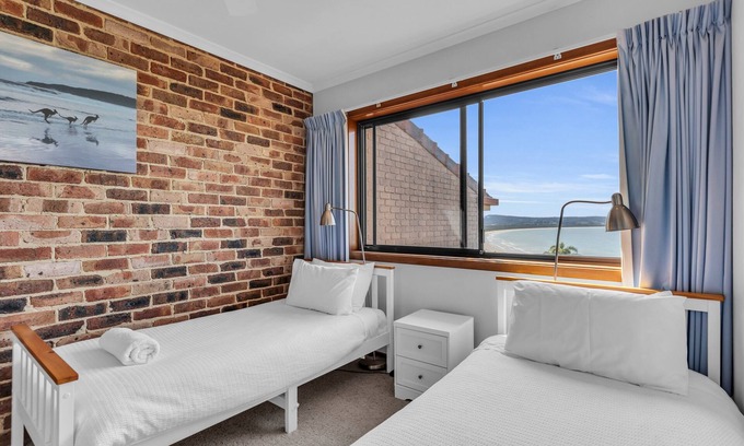 Pambula Beach Cabin | Waves on Winnunga - Pambula Beach