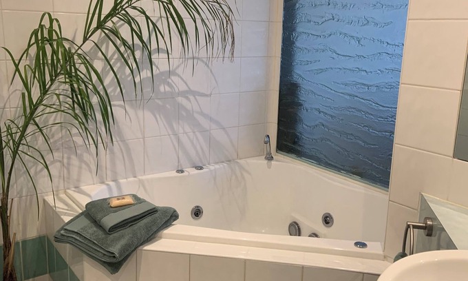 Powlett River Apartment | Waves Unit 113 bay views. Cowes beach & shops on your doorstep. Pet friendly!
