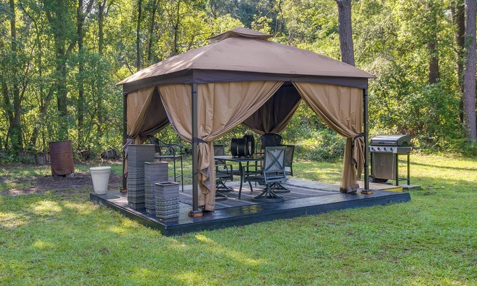 Waycross House | Waycross Vacation Rental w/Private Backyard!