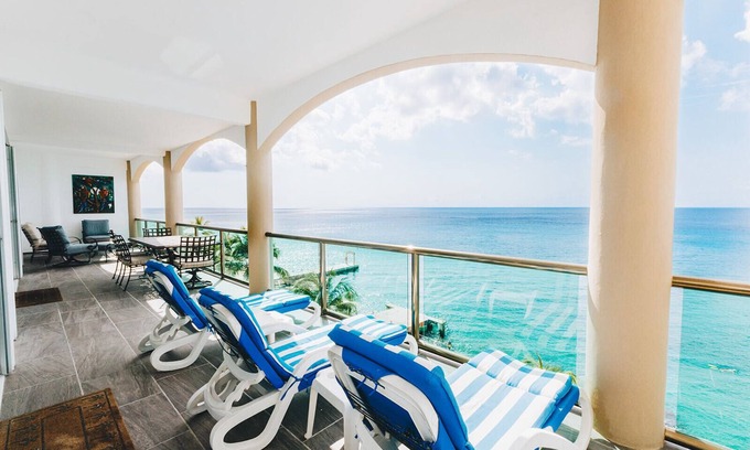 Colonia Andres Apartment | 🏝️We've Gone Coastal Cozumel Condo, El Cantil 4 Bd/4Bth