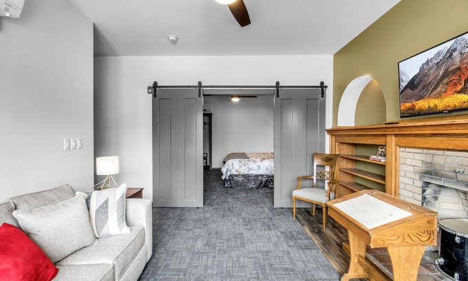 Lyndonville Hotel | Webber Hotel