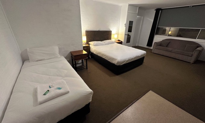 Wedderburn Hotel | Wedderburn Goldseeker Motel
