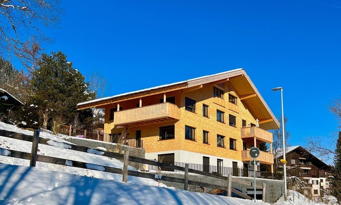 Zweisimmen Apartment | Weisshorn (OG + DG Südwest) by Interhome