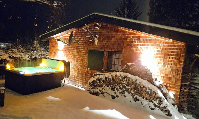 Lenzkirch House | Welcome to Chalet Tannenhäusle with whirlpool and sauna