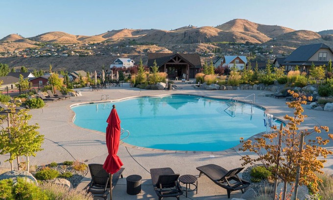 Chelan House | Welcome to Driftwood Cottage at The Lookout at Lake Chelan