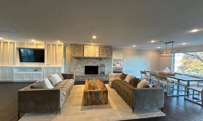 Belton House | Welcome to Marina Pointe! Stay, Relax, Explore-Your Perfect Getaway Starts Here!