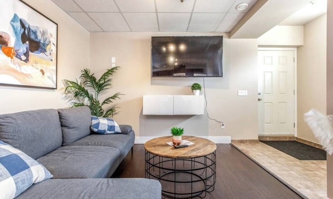 Southwest Edmonton Apartment | Welcome to quiet, clean and cozy private suite
