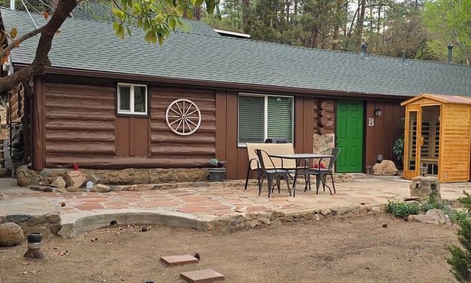 Mountain Club House | Welcome to The Hitching Post — Historic Prescott Retreat