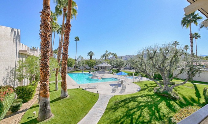 Deep Well Ranch Condo | Welcome to the Pomello. Your desert oasis awaits.