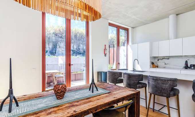 Marvila Apartment | Welcome to the tranquil and captivating Jungle Lofts