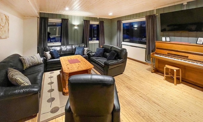 Mesnali Apartment | Welcome to this large house with private rooms and inviting common areas.