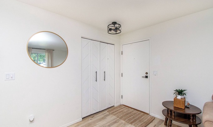 Fargo Apartment | Welcoming 2-bedroom apartment with AC in charming Fargo