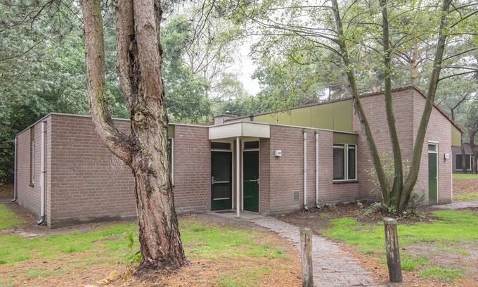 Municipality of Weert House | Well furnished bungalow with microwave near a nature reserve