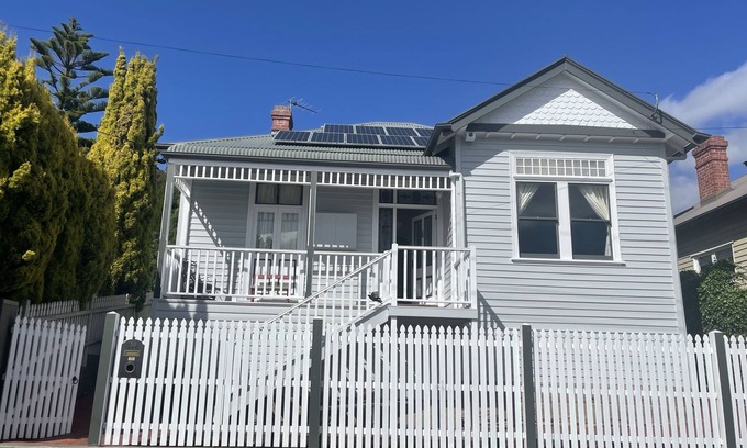 South Hobart Cottage | Wellesley Cottage