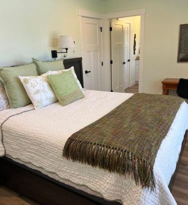 Regional District of Nanaimo Apartment | Wellington House