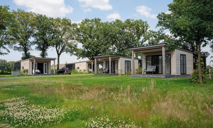 Municipality of Rijssen-Holten Resort | Wellness Lodge jacuzzi, sauna and sunsho