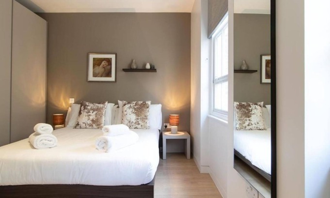 Hampstead Apartment | Wells Court by Aeria Apartments