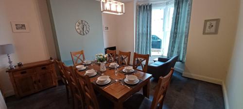 West Cliff House | West Cliff Townhouse with parking