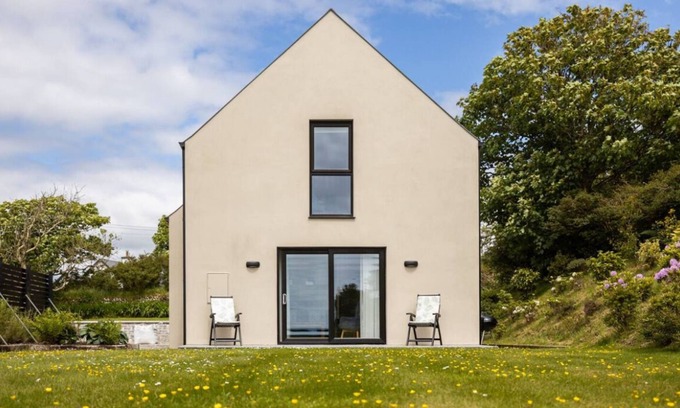 Ardfield House | West Cork Escape, Clonakilty on the Wild Atlantic Way, 5 mins from beach! n