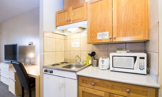 Drayton Valley Hotel | West Country Inn