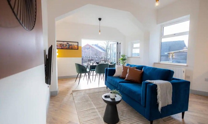Eccles Apartment | West One Retail Park Two-Bedroom