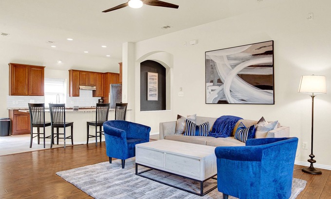Frisco House | Westside Contemporary 3Bd/2B near Toyota Stadium/The Star/PGA