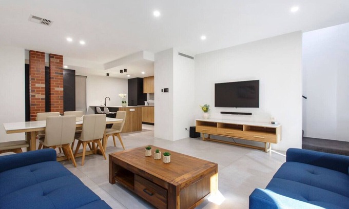 West Perth Villa | Westside Retreat - Perth CBD